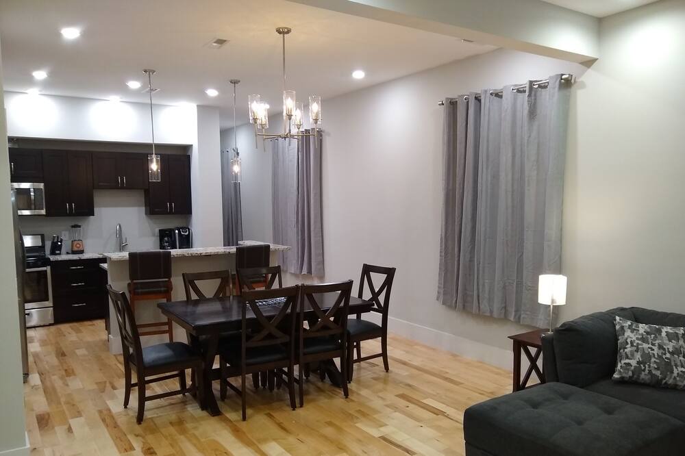 Photo of Livingroom in Chattanooga