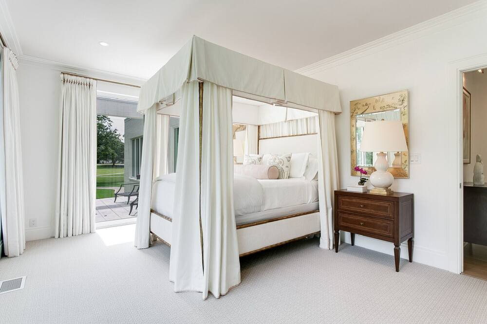 Photo of Bedroom in Louisville