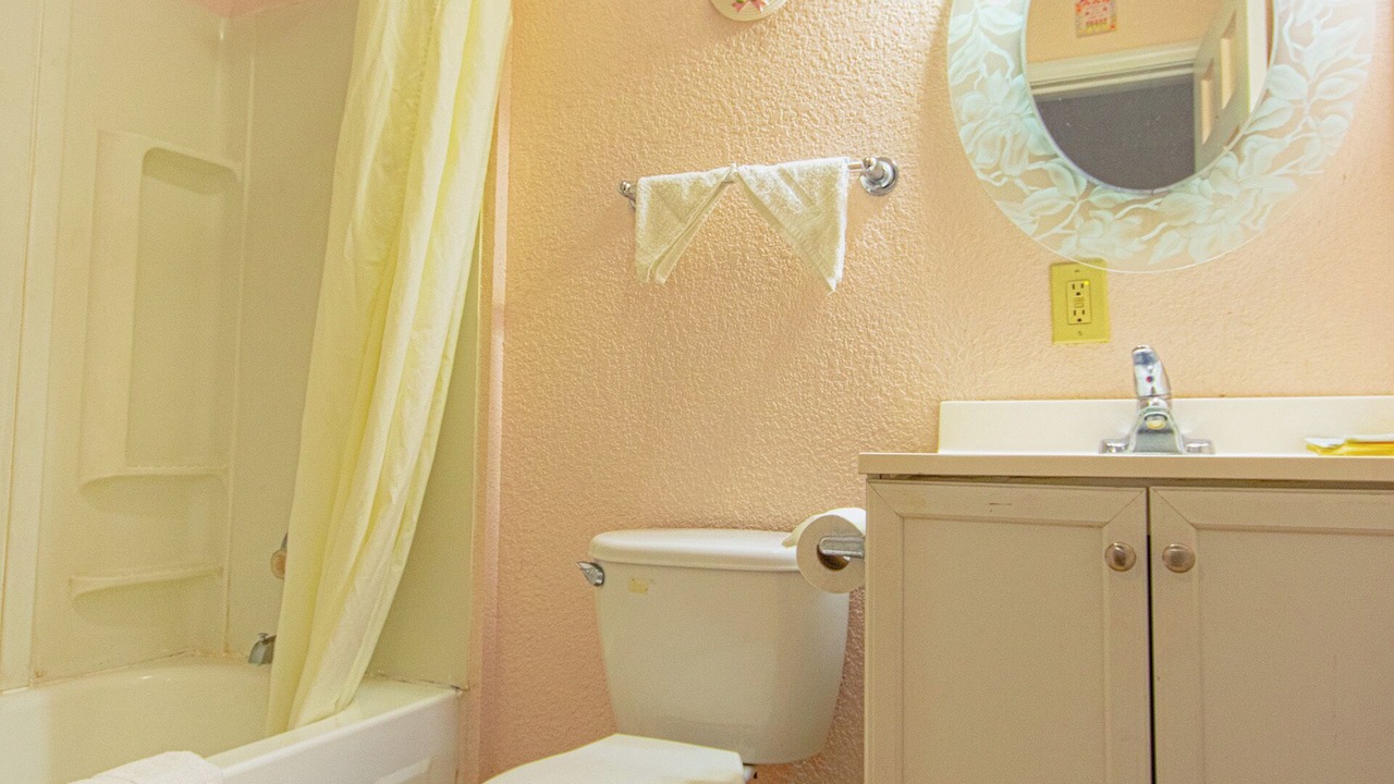Photo of Bathroom in Hiawatha