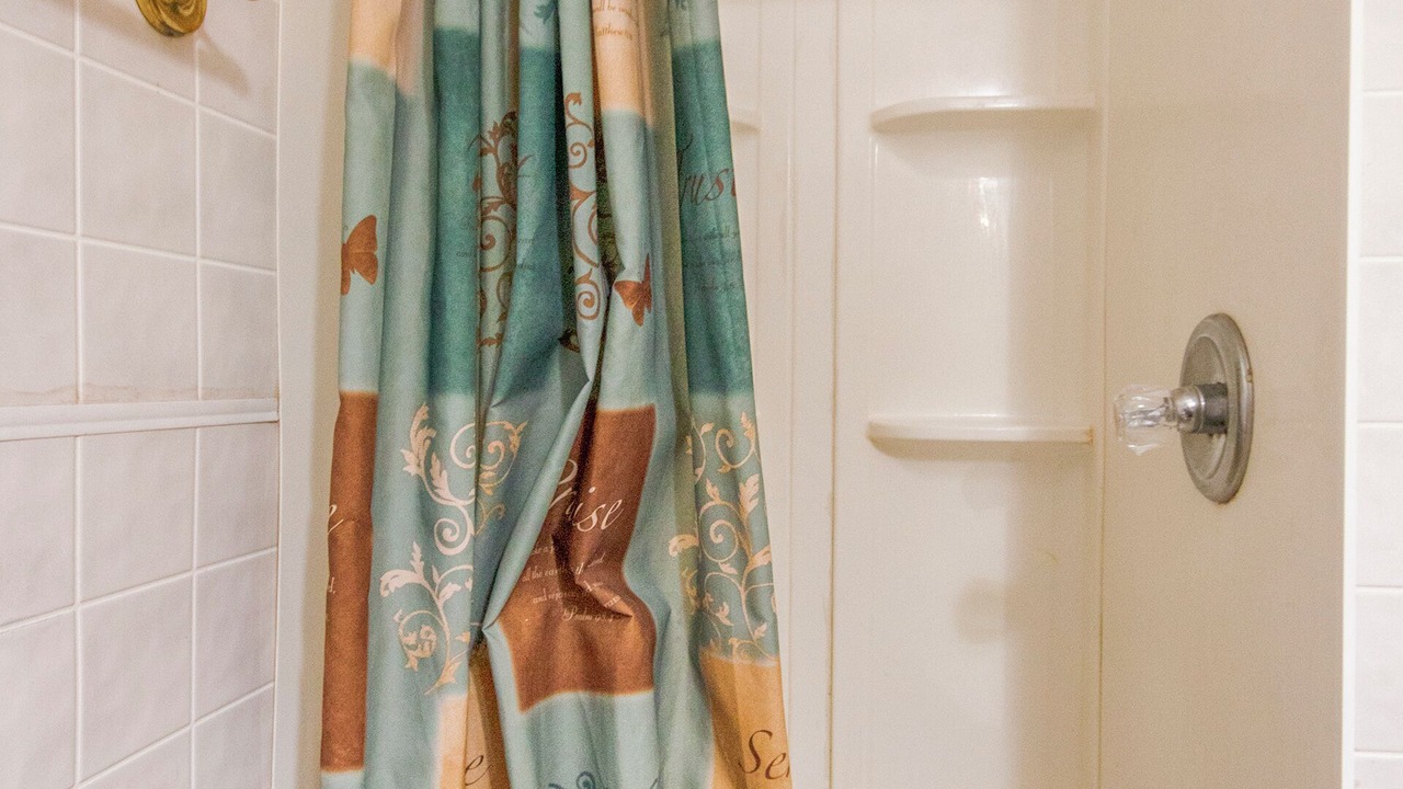 Photo of Bathroom in Hiawatha