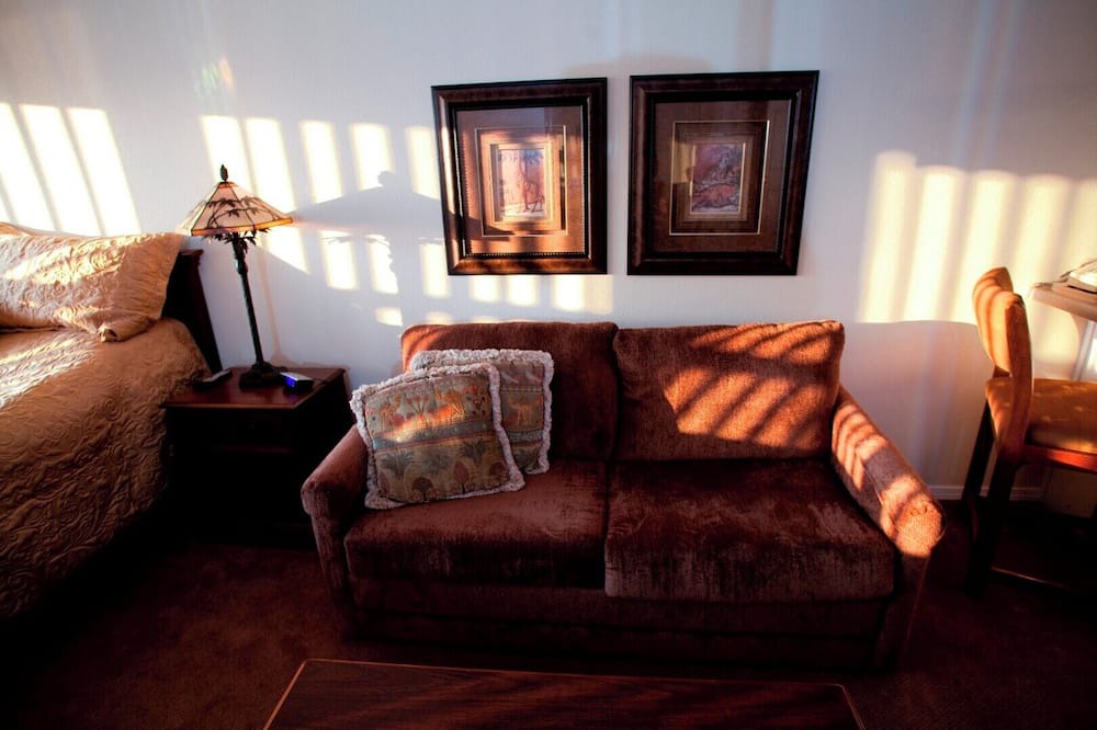Photo of Livingroom in Kimberling City