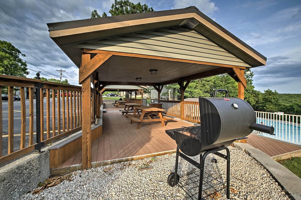 Photo of Others in Notch Estates