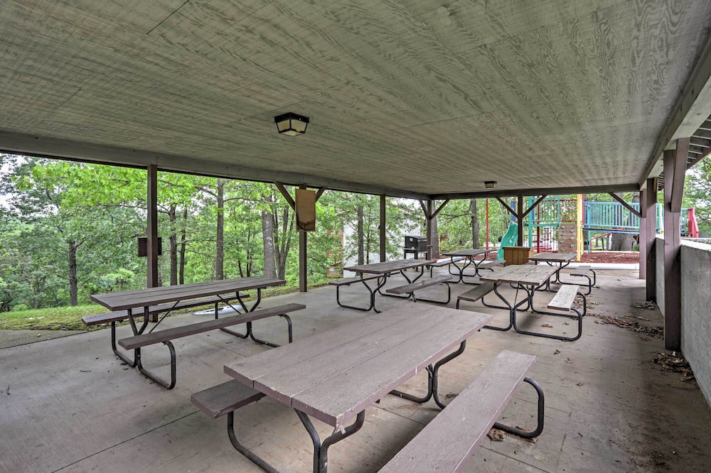 Photo of Others in Notch Estates