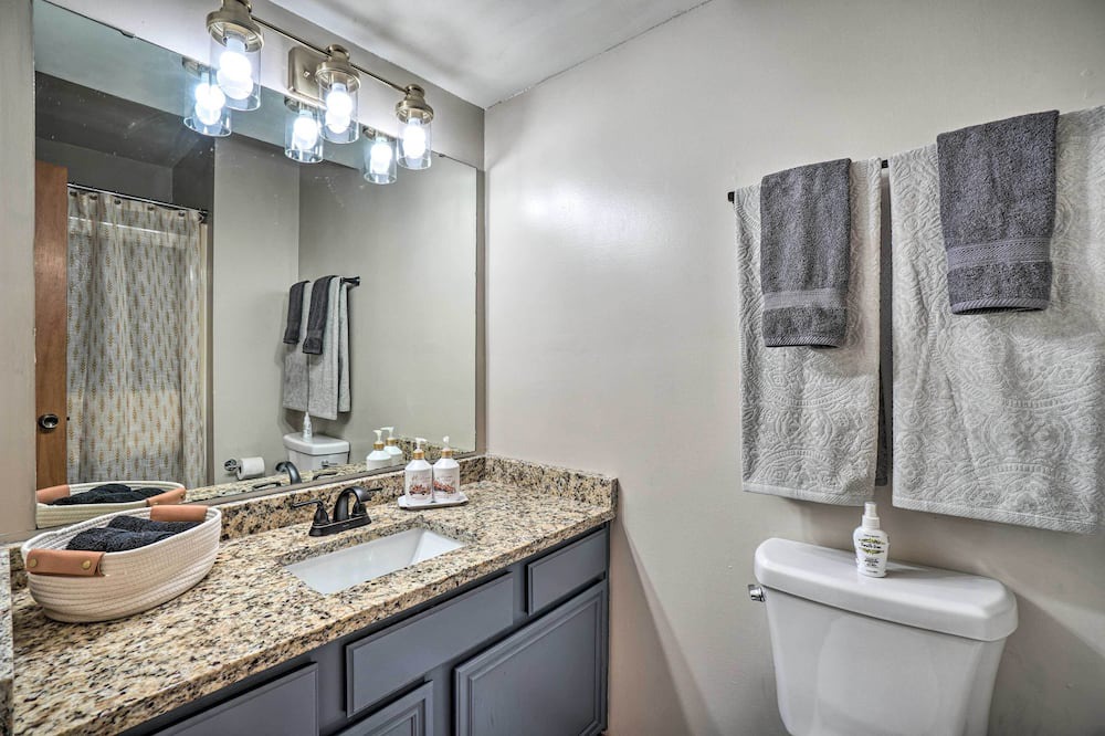 Photo of Bathroom in Notch Estates