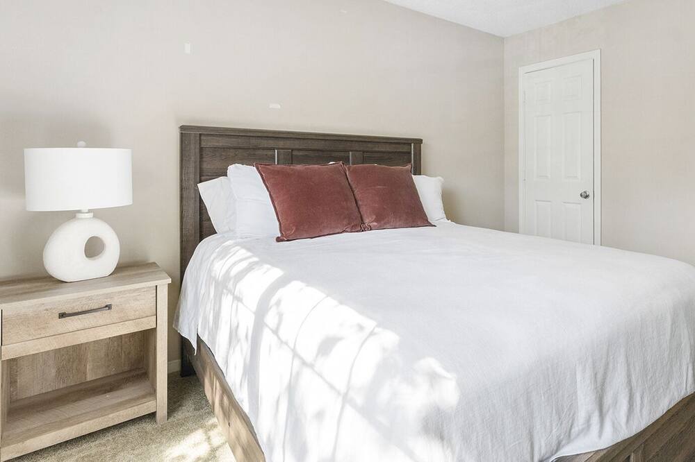 Photo of Bedroom in Germantown