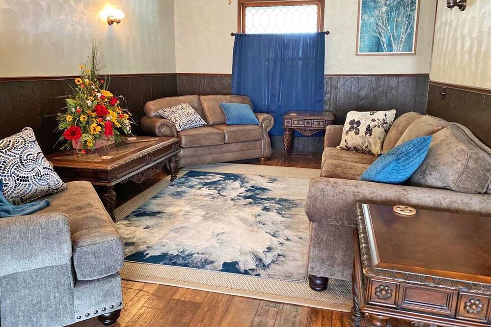 Photo of Livingroom in Hoxie