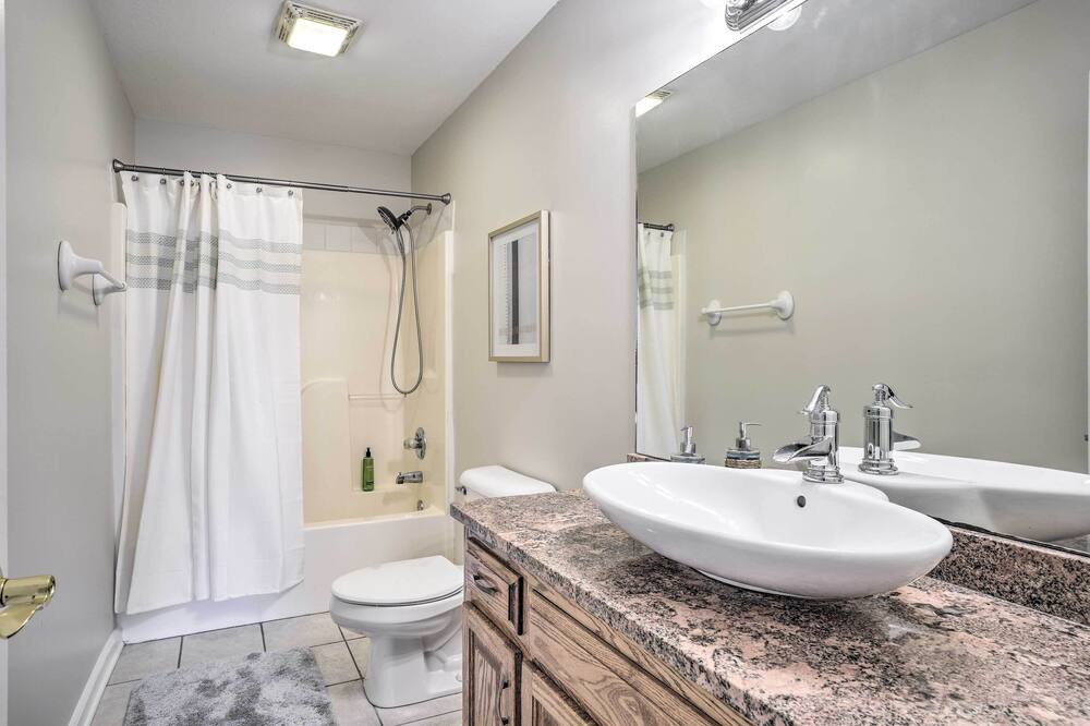 Photo of Bathroom in Soddy-Daisy