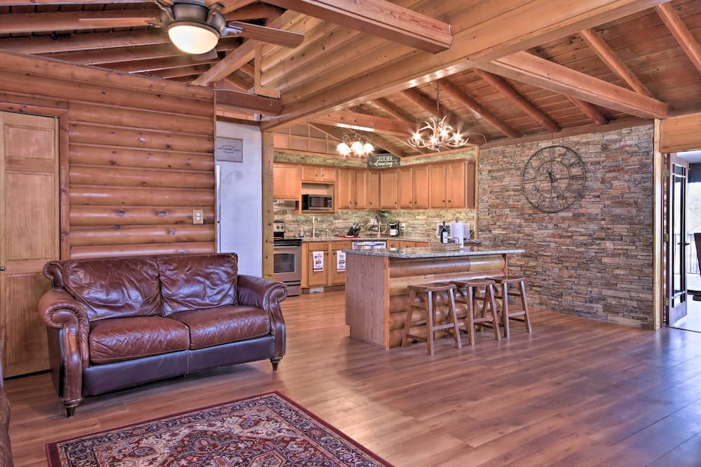 Photo of Livingroom in Eucha