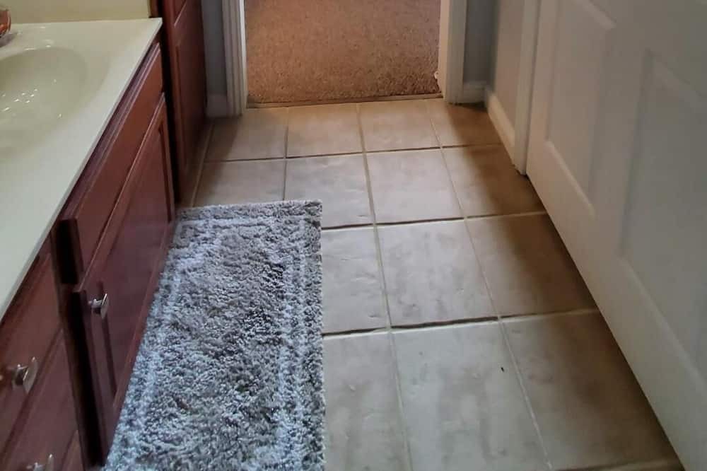 Photo of Bedroom in Hollister