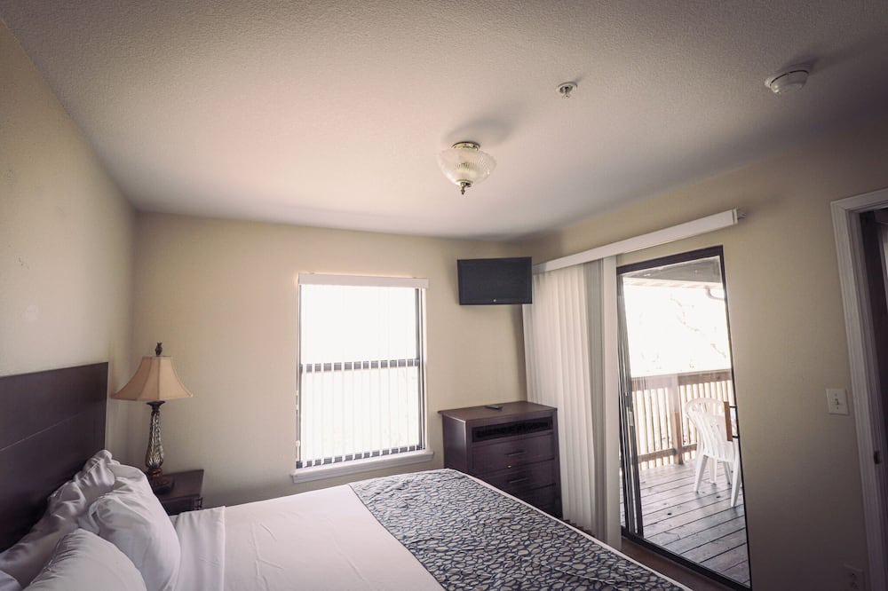 Photo of Bedroom in Kimberling City