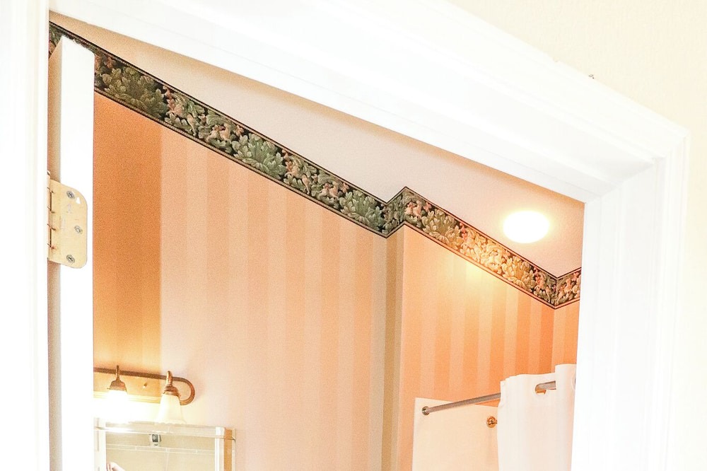 Photo of Bathroom in Kimberling City