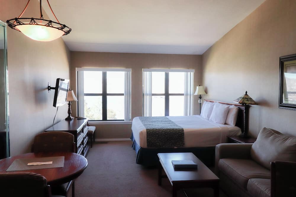 Photo of Bedroom in Kimberling City
