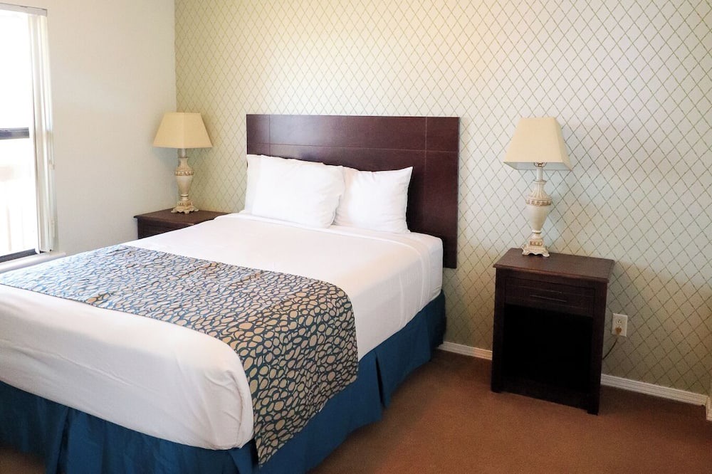 Photo of Bedroom in Kimberling City