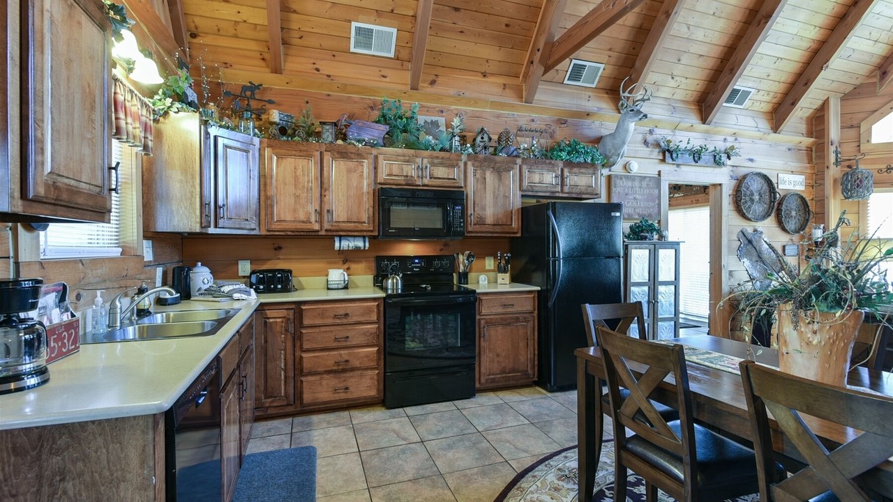 Photo of Kitchen in Branson Cedars