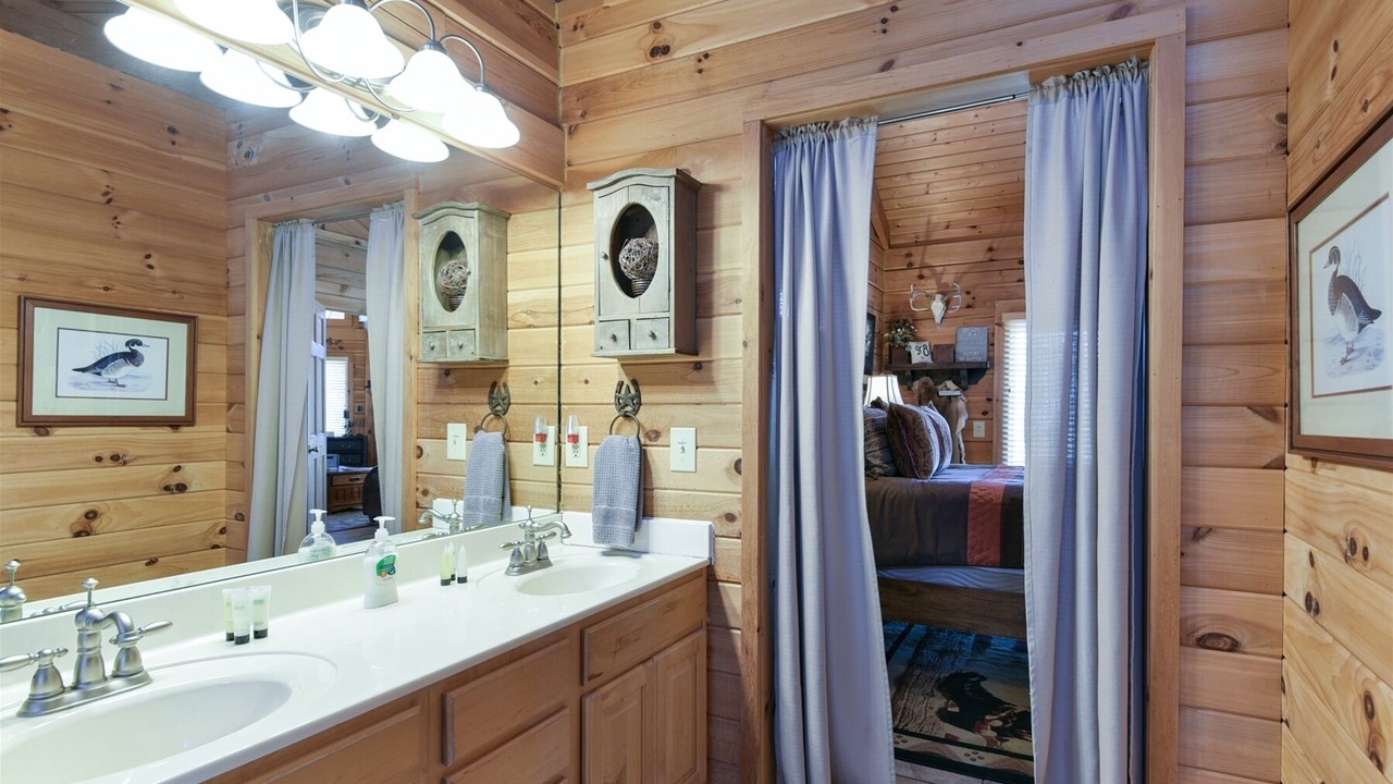 Photo of Others in Branson Cedars
