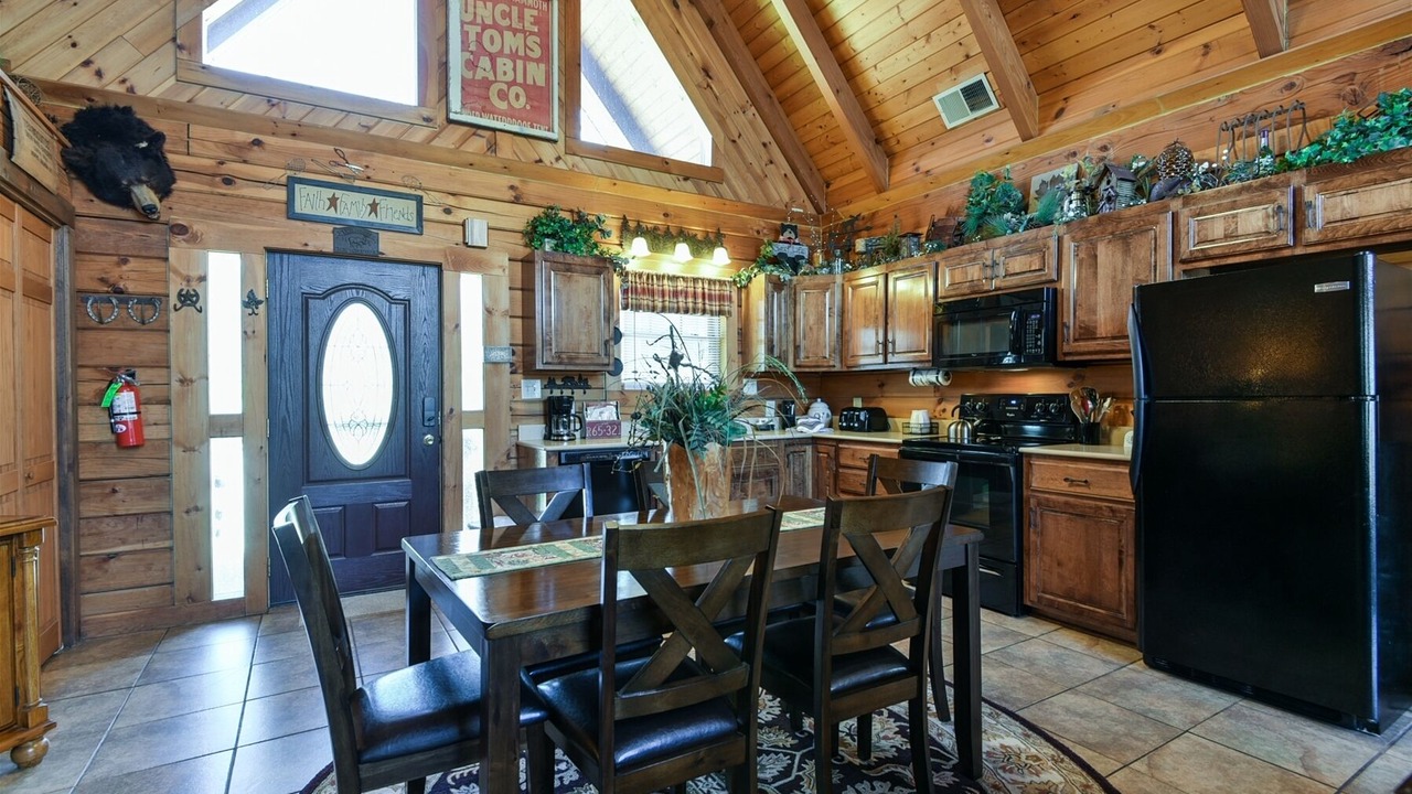 Photo of Kitchen in Branson Cedars
