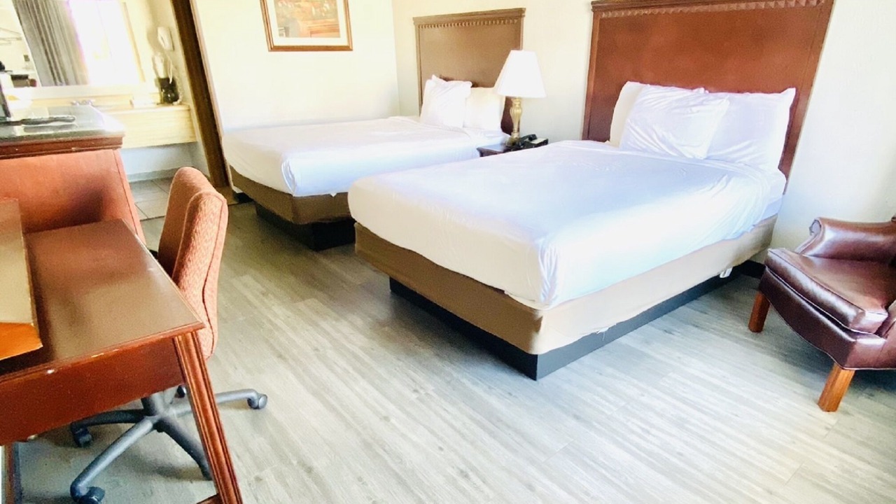 Photo of Bedroom in Branson Theater District