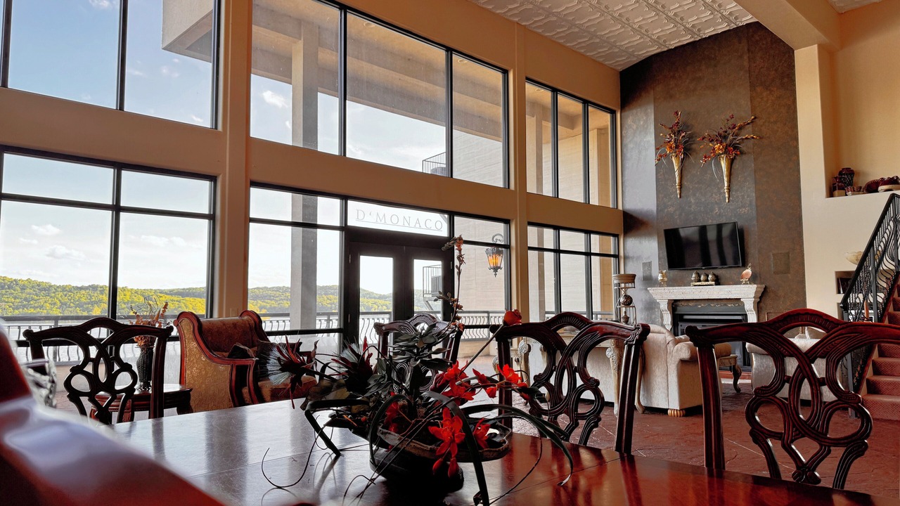 Photo of Livingroom in Ridgedale