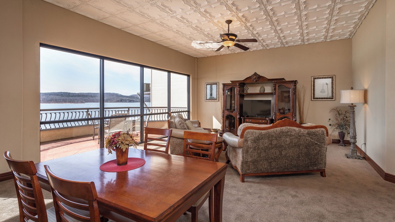 Photo of Livingroom in Ridgedale