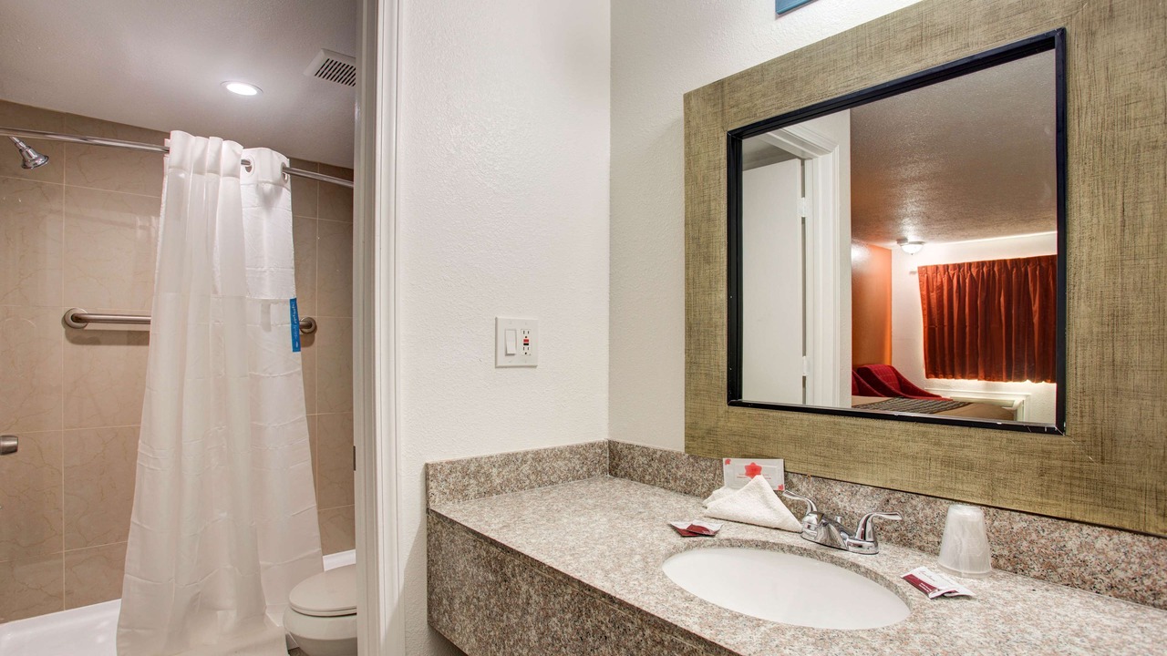 Photo of Bathroom in Branson