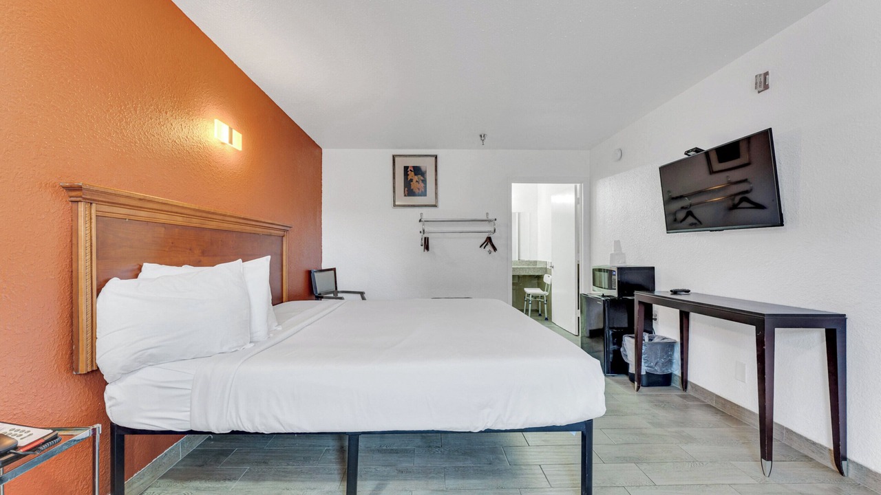 Photo of Bedroom in Branson
