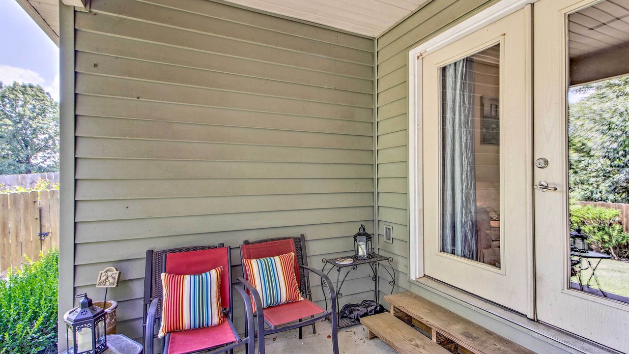 Photo of Patio Balcony in Blue Eye