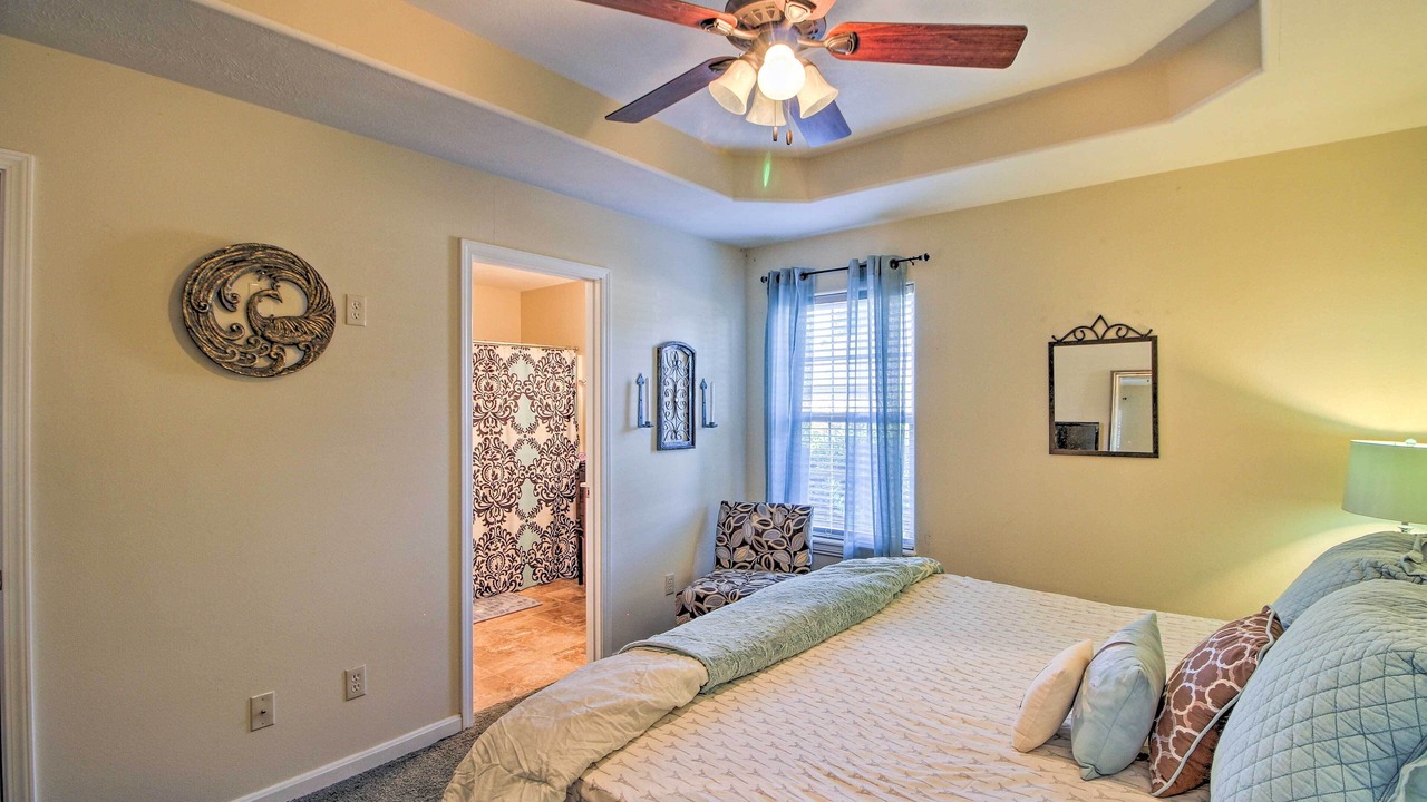 Photo of Bedroom in Blue Eye