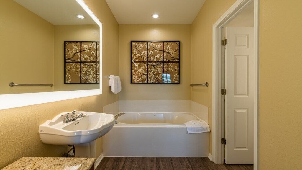 Photo of Bathroom in Table Rock