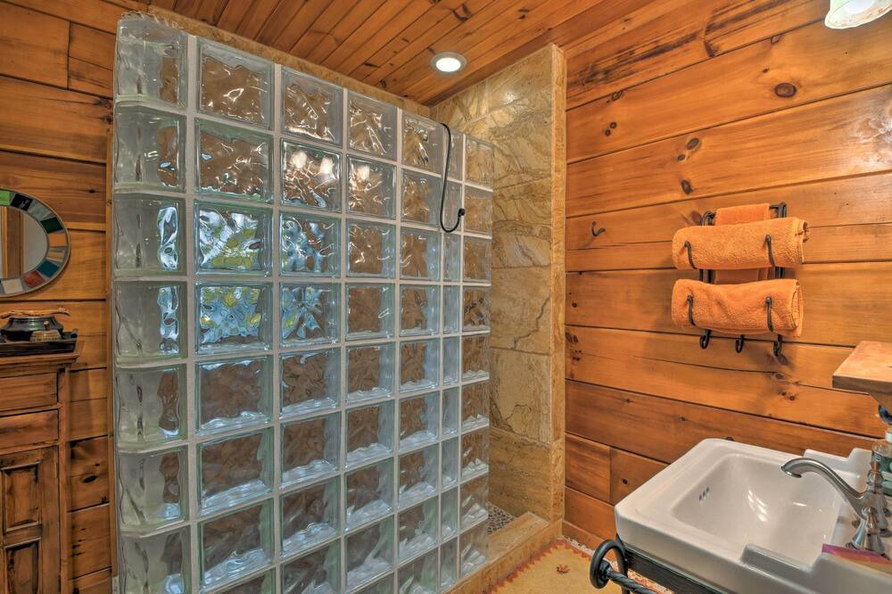 Photo of Bathroom in Robbinsville