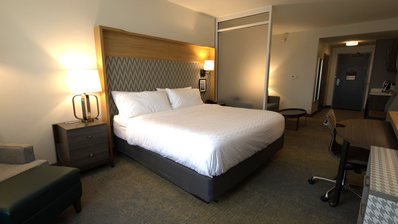 Photo of Bedroom in Hopkinsville
