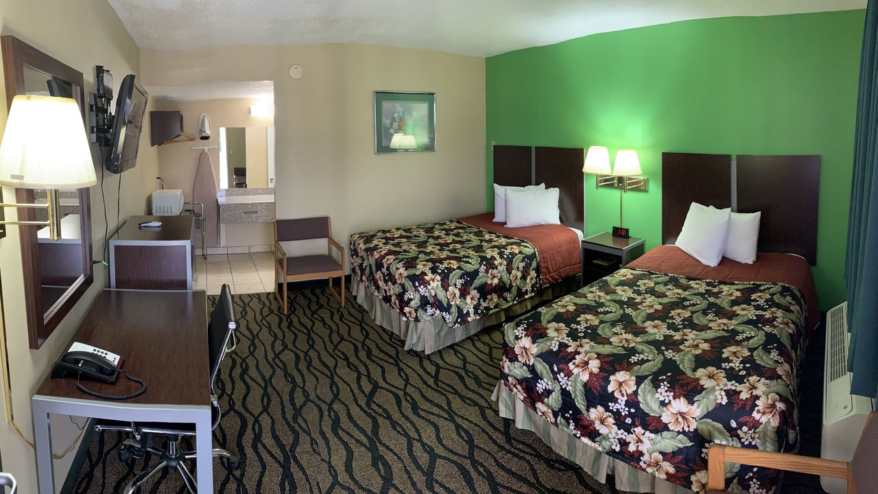 Photo of Bedroom in Liberal