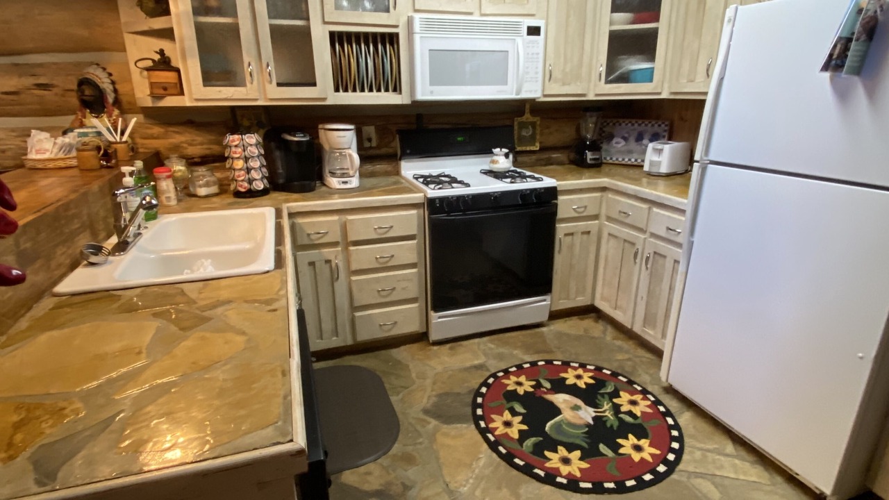 Photo of Kitchen in Oneida