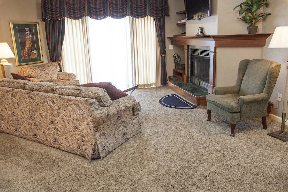 Photo of Livingroom in Branson West