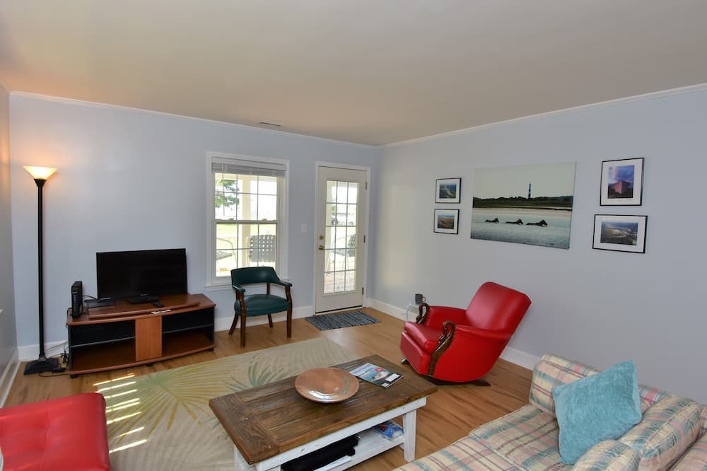 Photo of Livingroom in Marshallberg
