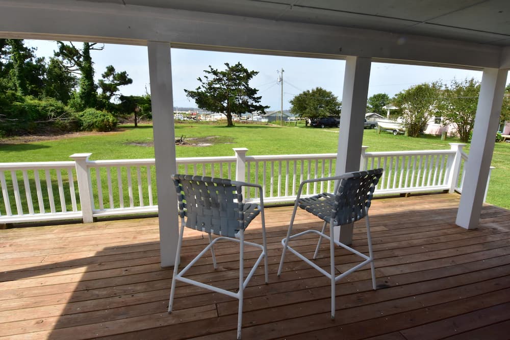Photo of Patio Balcony in Marshallberg