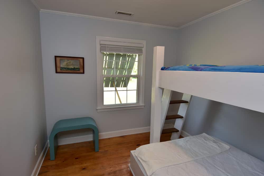 Photo of Bedroom in Marshallberg