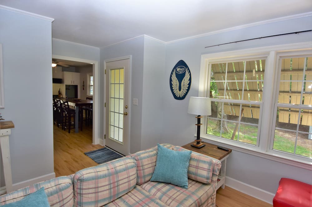 Photo of Livingroom in Marshallberg