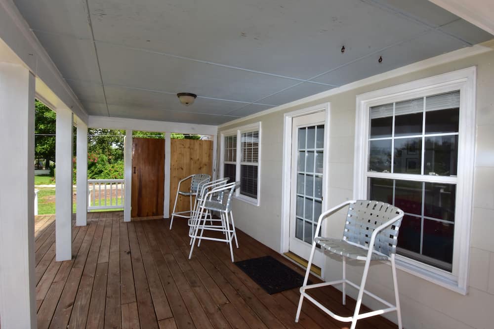 Photo of Patio Balcony in Marshallberg