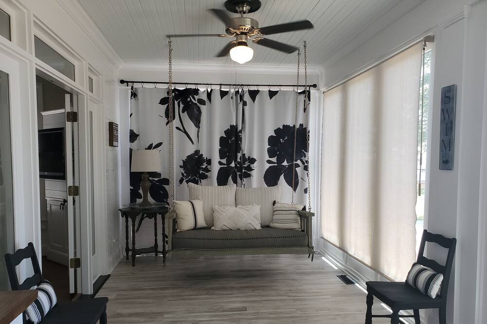 Photo of Livingroom in Bath