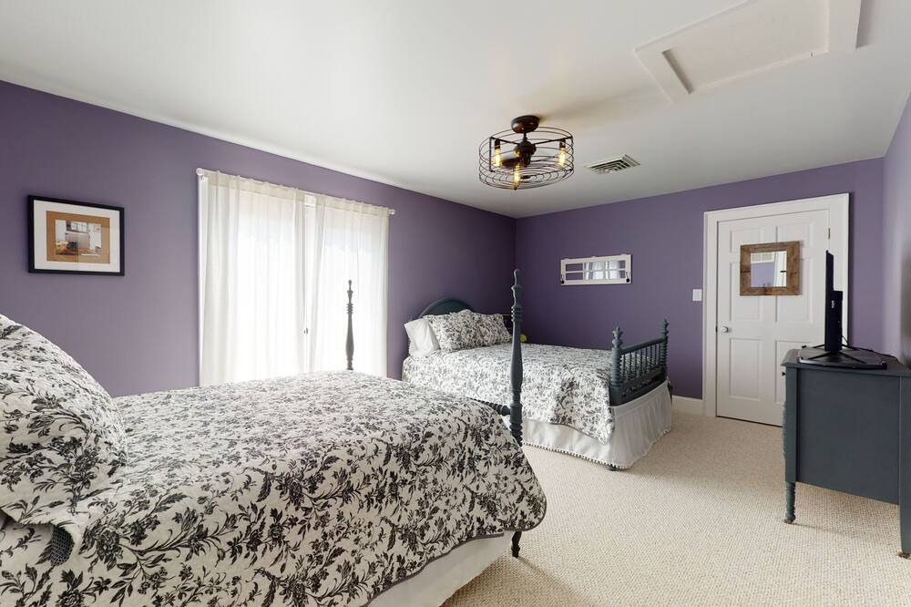 Photo of Bedroom in Bath