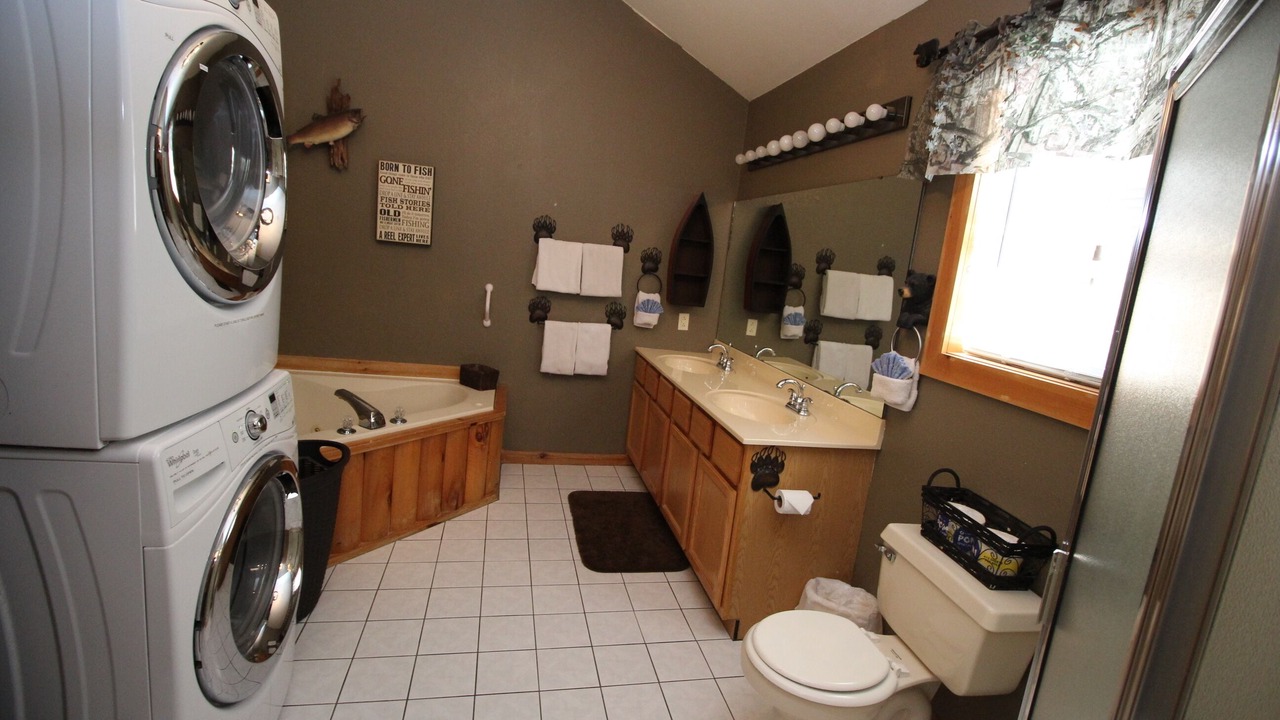 Photo of Others in Notch Estates