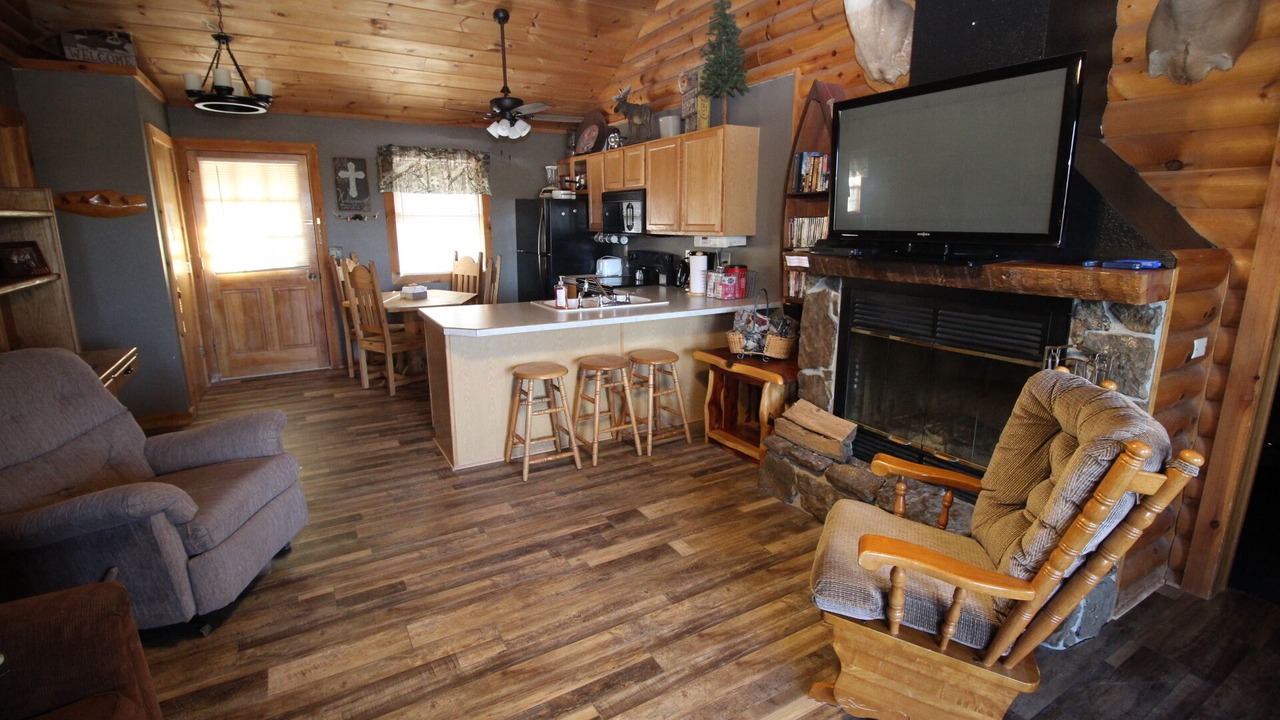 Photo of Livingroom in Notch Estates