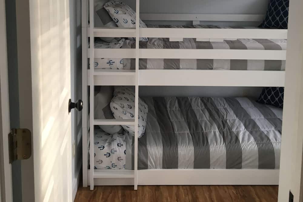 Photo of Bedroom in Lampe