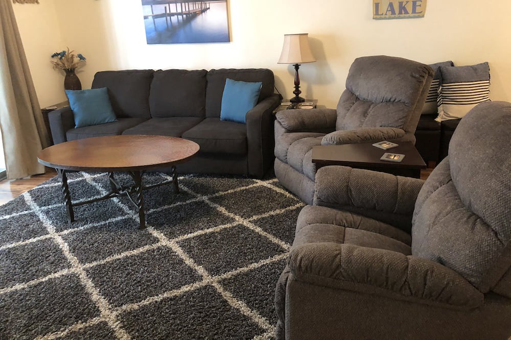 Photo of Livingroom in Hollister