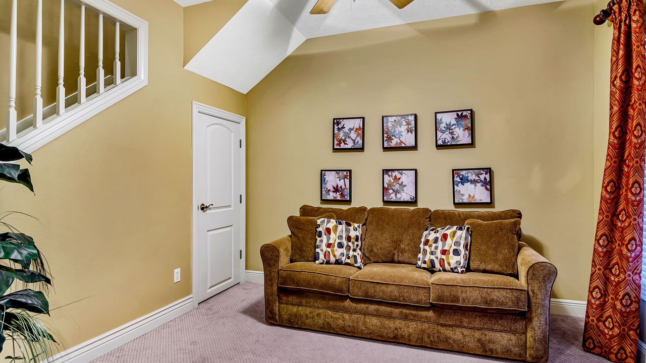 Photo of Livingroom in Fieldstone Bluffs