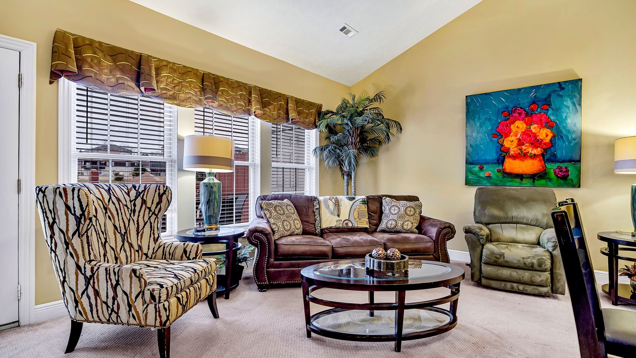 Photo of Livingroom in Fieldstone Bluffs