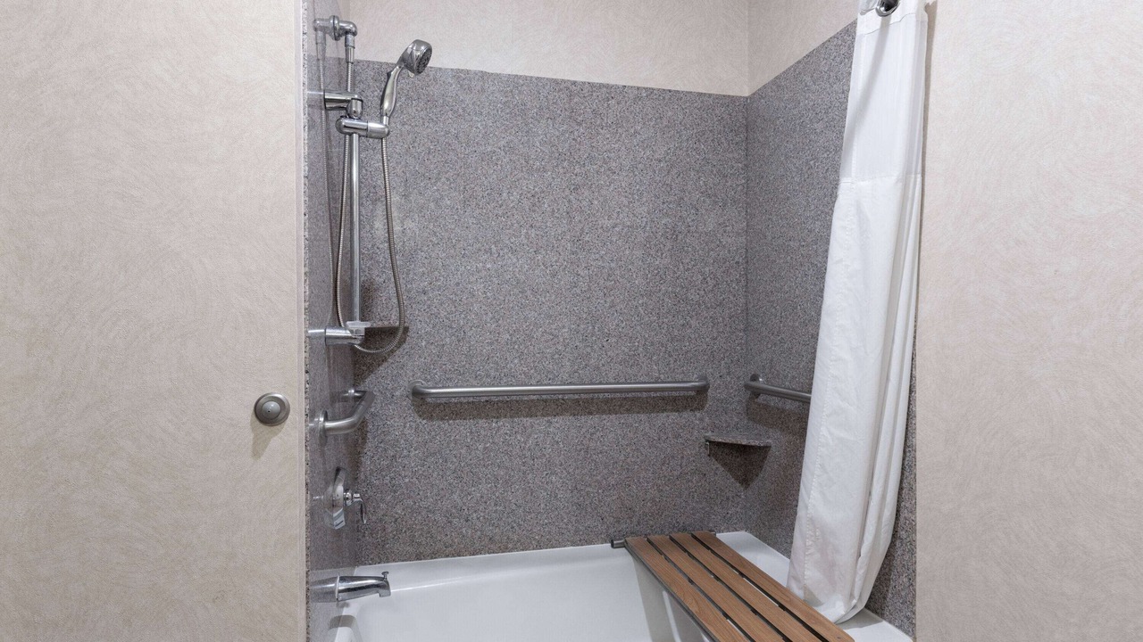 Photo of Bathroom in Pratt