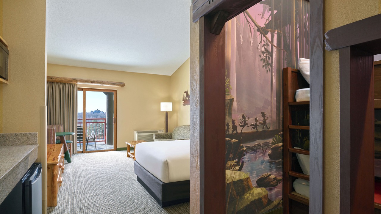 Photo of Bedroom in I-435 West KC-KS