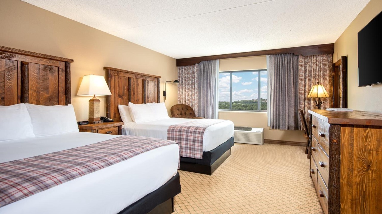 Photo of Bedroom in Branson Theater District