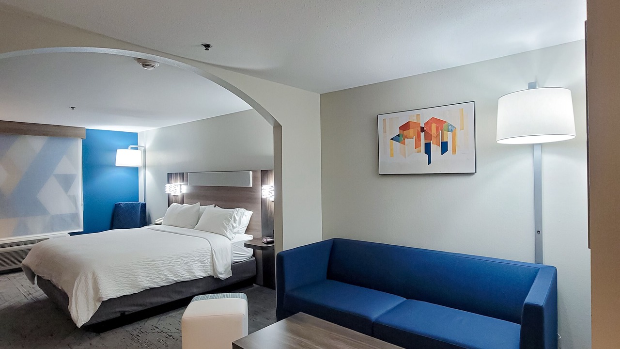 Photo of Bedroom in Enid